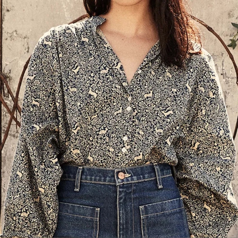 DÔEN O’KEEFFE TOP - Cream/Blue Prancing Fawn Floral XL